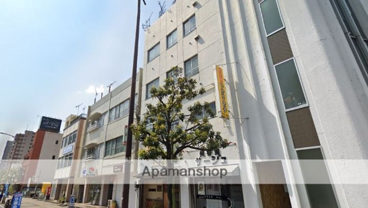 リード中央町の周辺