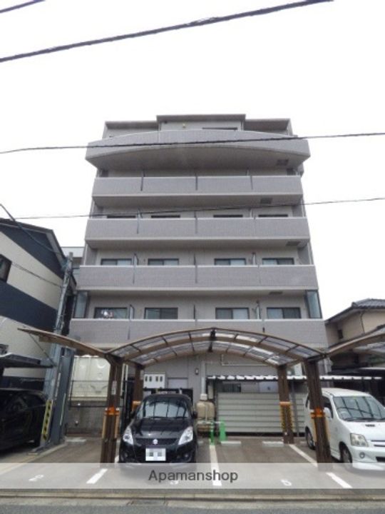 ドルチェ下山門の外観