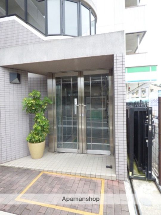 ドルチェ下山門の外観