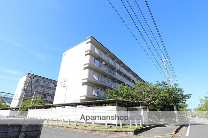 大町団地19棟の外観