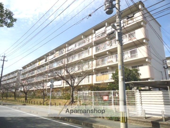 大町団地19棟の外観