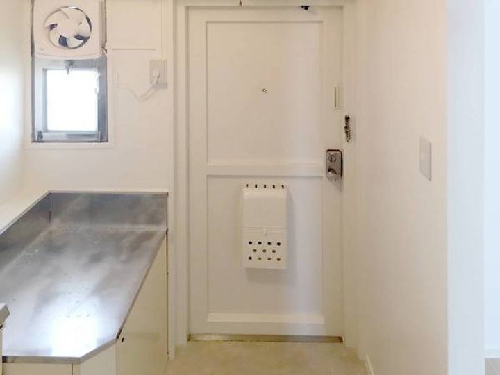 ビレッジハウス穂積2号棟0310の玄関