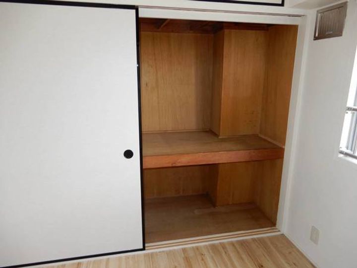 ビレッジハウス高山1号棟0302の内装