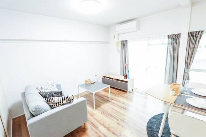 ビレッジハウス青山Ⅱ1号棟の居間