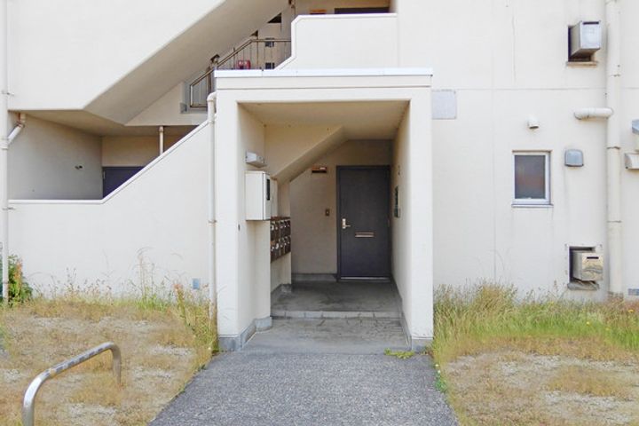 ビレッジハウス青山Ⅱ1号棟の外観