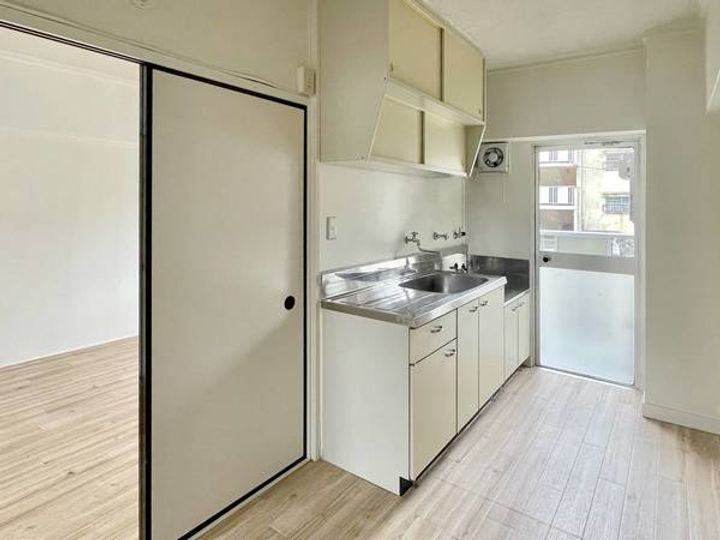 ビレッジハウス笠原2号棟0304のキッチン