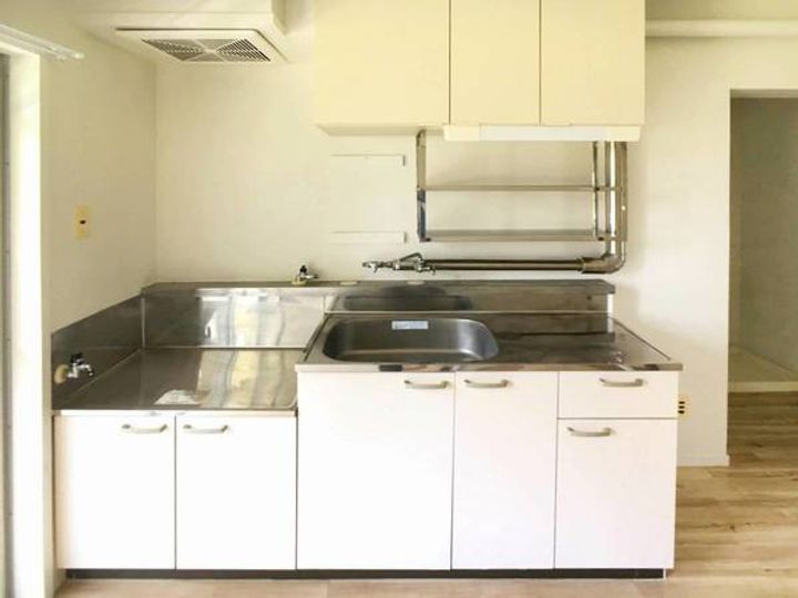 ビレッジハウス大平1号棟0304のキッチン