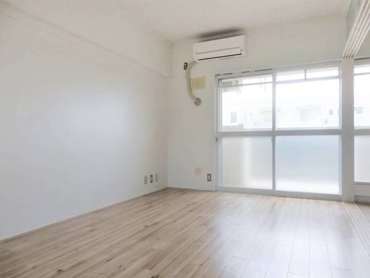 ビレッジハウス花泉西1号棟0403の居間