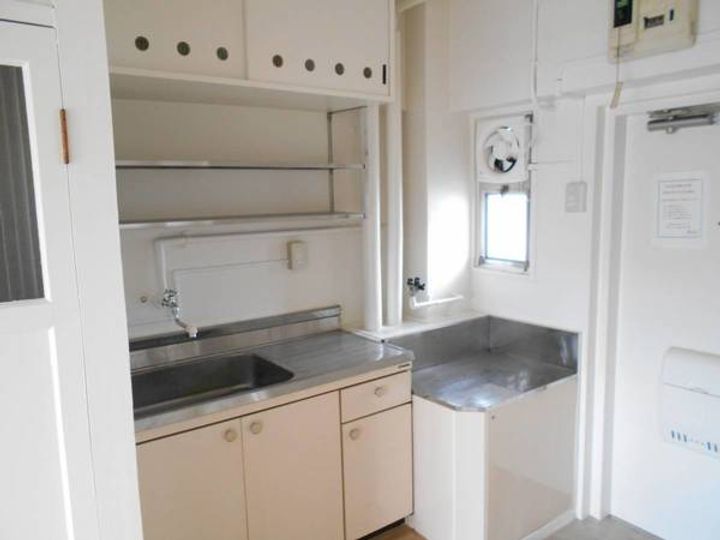 ビレッジハウス曽我屋1号棟0403のキッチン