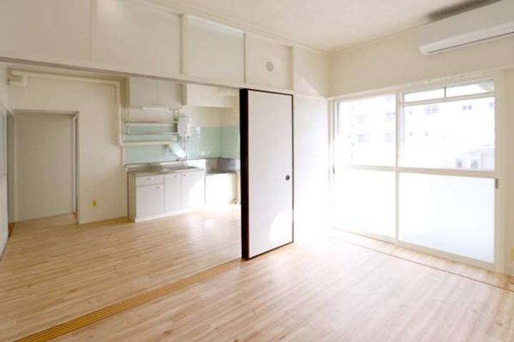 ビレッジハウス白河1号棟0306の居間