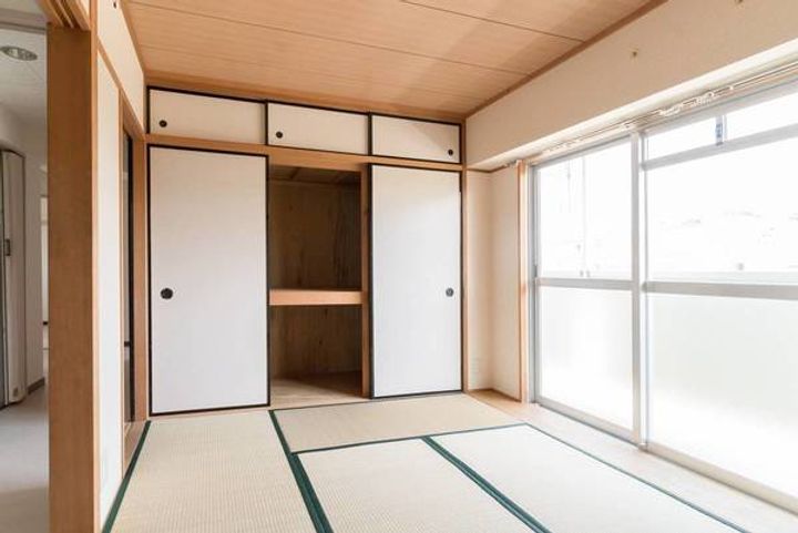 ビレッジハウス宮ヶ迫2号棟の居間