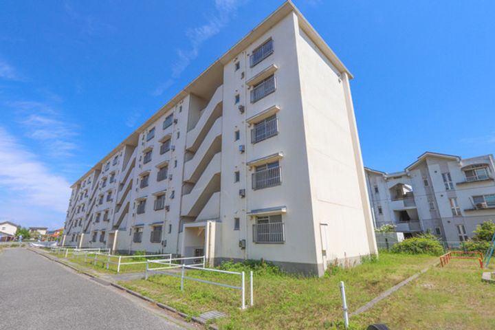 ビレッジハウス北山手2号棟の外観