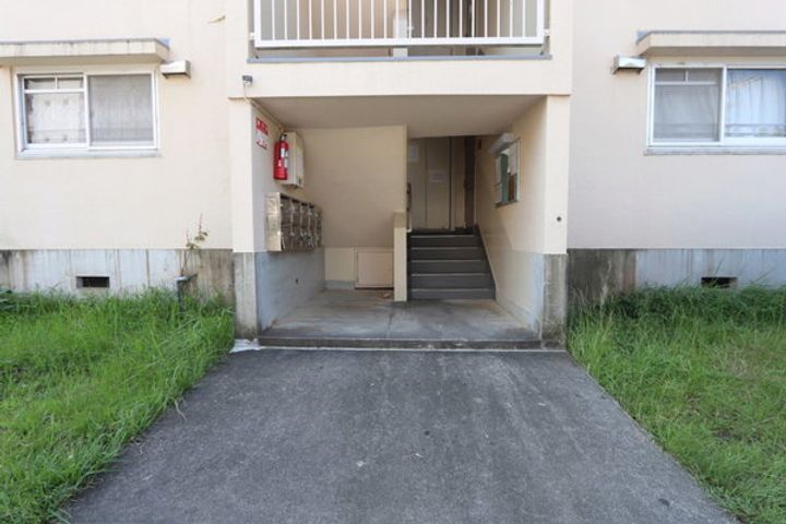 ビレッジハウス馬場平2号棟の外観