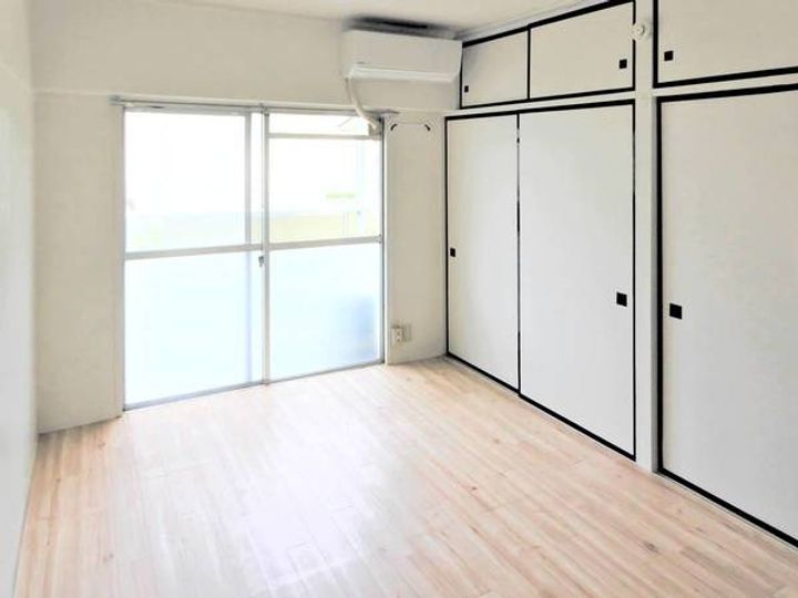 ビレッジハウス厨川3号棟0302の居間