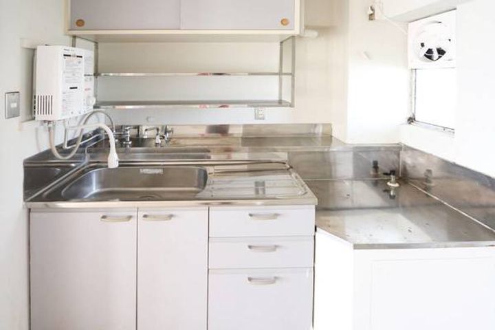 ビレッジハウス厨川3号棟0302のキッチン