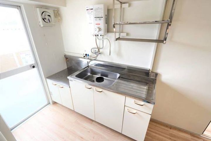 ビレッジハウス立谷川1号棟のキッチン