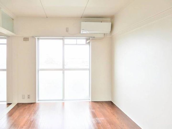 ビレッジハウス好間2号棟0503の居間