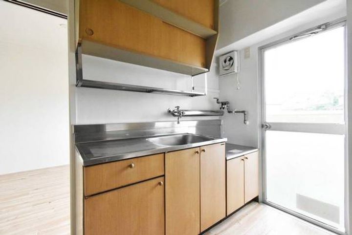 ビレッジハウス福光2号棟0104のキッチン