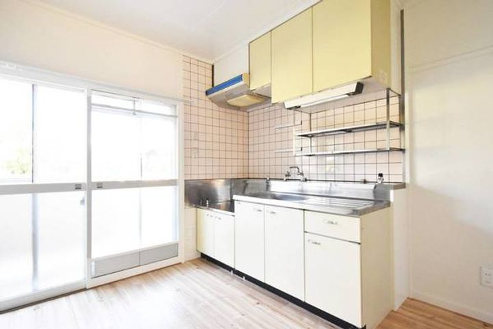 ビレッジハウス芦原1号棟0303のキッチン