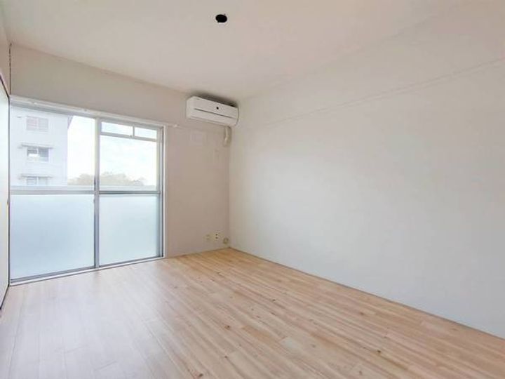 ビレッジハウス田町1号棟の居間