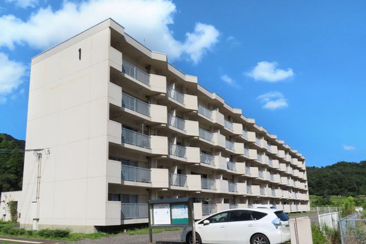 ビレッジハウスみささ1号棟の外観