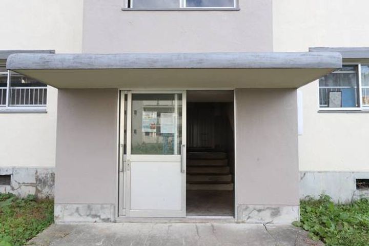 ビレッジハウス広宮沢4号棟の外観