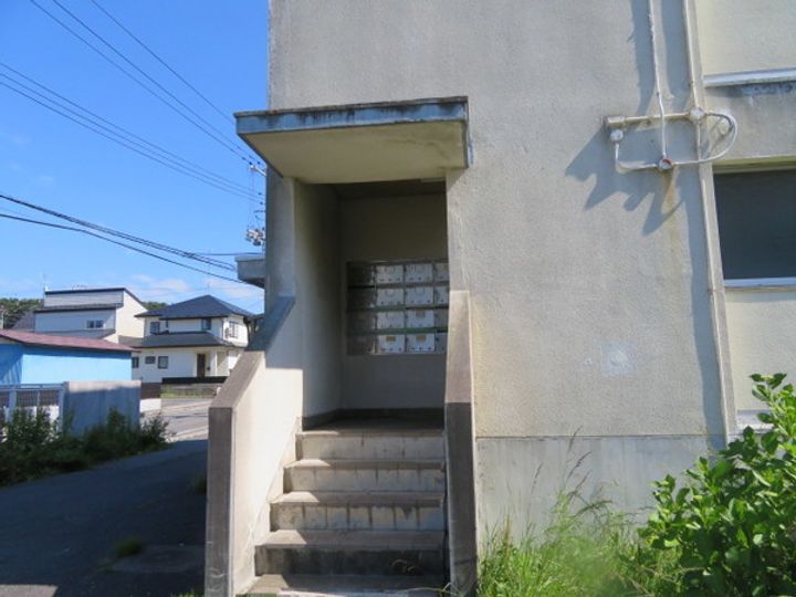 ビレッジハウス白銀2号棟0401の外観