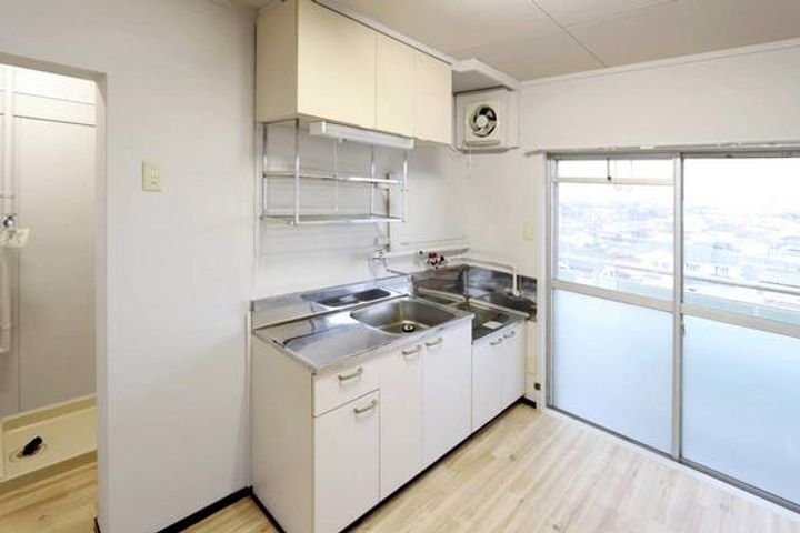 ビレッジハウス名張1号棟0503のキッチン