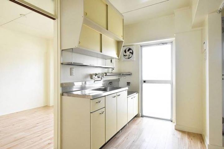 ビレッジハウス余座2号棟0305のキッチン