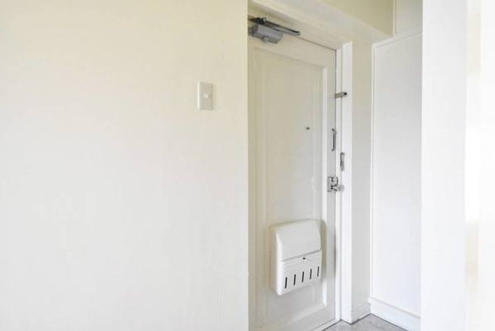 ビレッジハウス余座2号棟0305の玄関