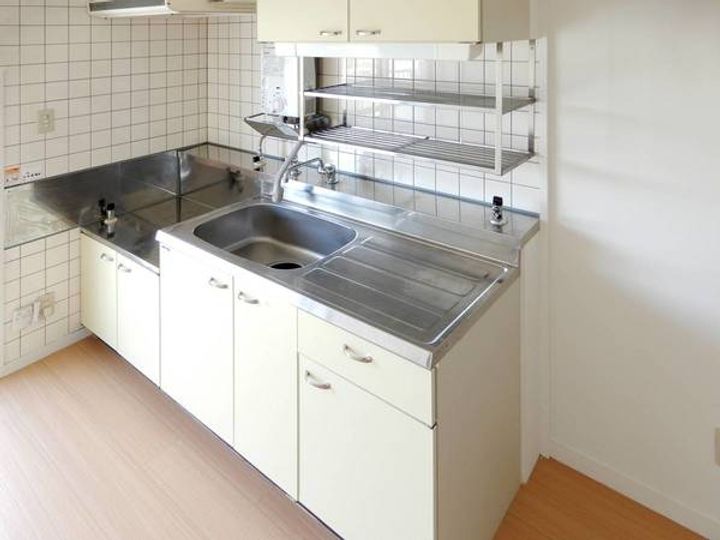 ビレッジハウス朝日2号棟0102のキッチン