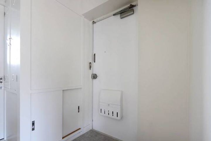 ビレッジハウス好間1号棟の玄関