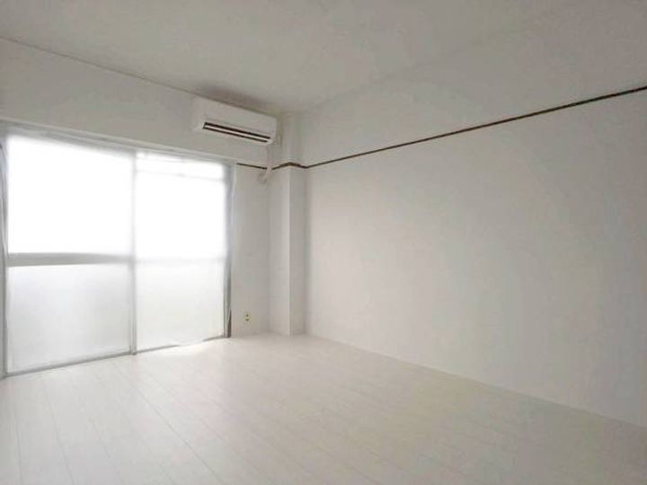 ビレッジハウス大門第二8号棟0506の居間