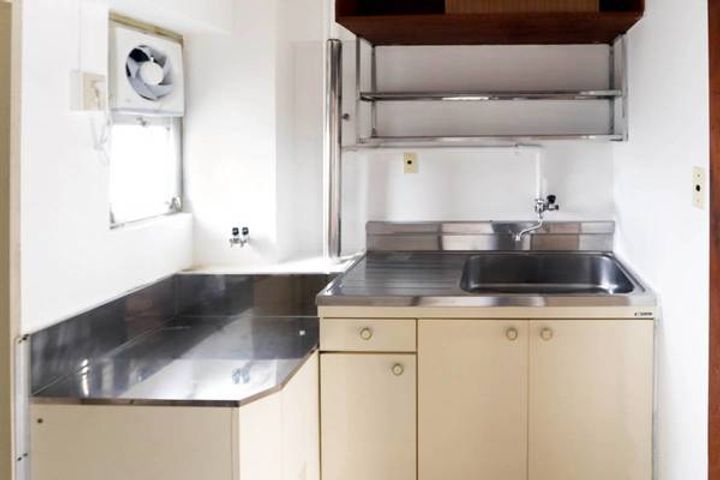 ビレッジハウス巣南2号棟0406のキッチン