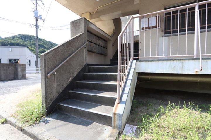 ビレッジハウス中庄2号棟0107の外観