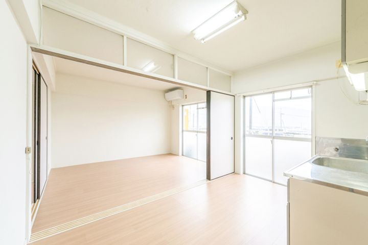 ビレッジハウス鴨島2号棟の居間