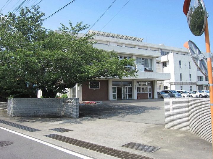 ビレッジハウス鴨島2号棟の周辺