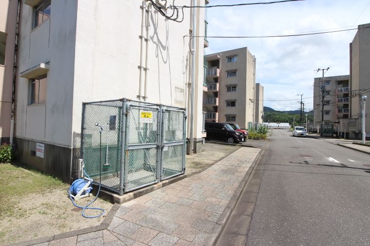 ビレッジハウス美園Ⅱ8号棟の外観