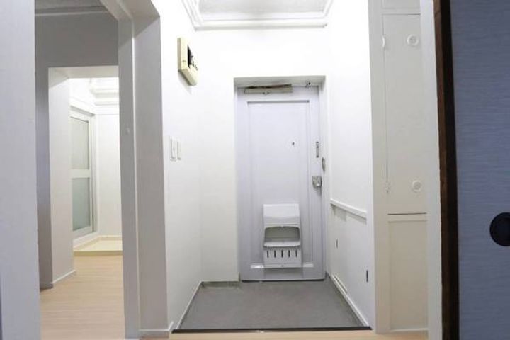 ビレッジハウス村国2号棟0405の玄関