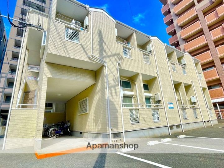 ウエストハイツナラサキの外観