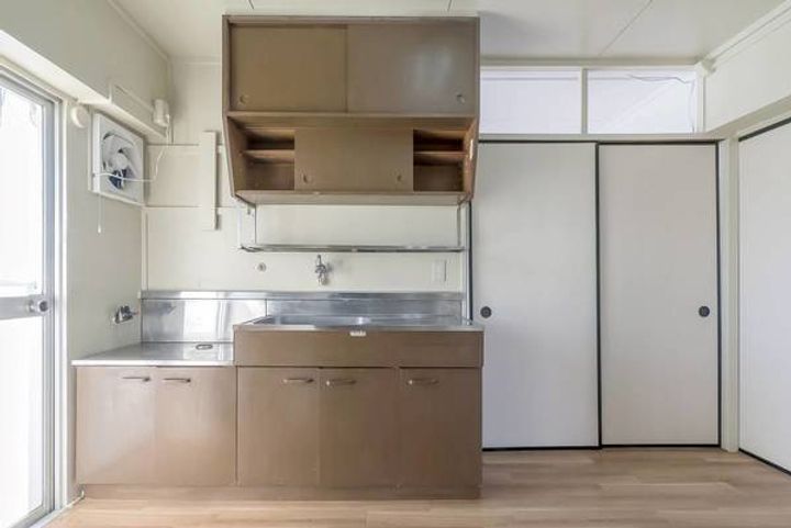 ビレッジハウス青森南4号棟0306のキッチン