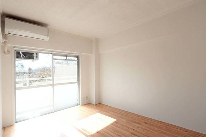 ビレッジハウス青森南4号棟0305の居間