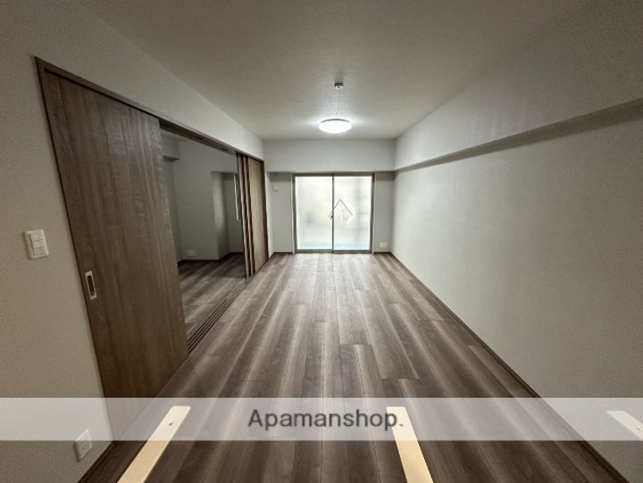 リファレンスリバービュー室見の居間