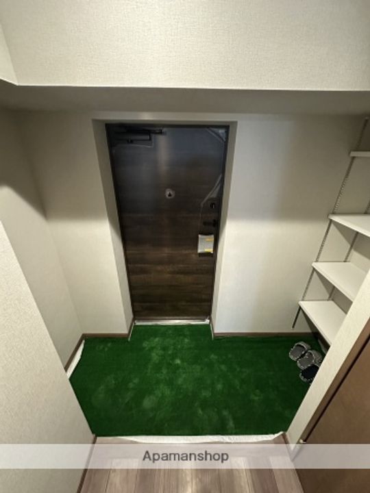 リファレンスリバービュー室見の玄関