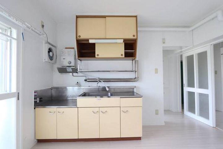 ビレッジハウス黒石2号棟0201のキッチン