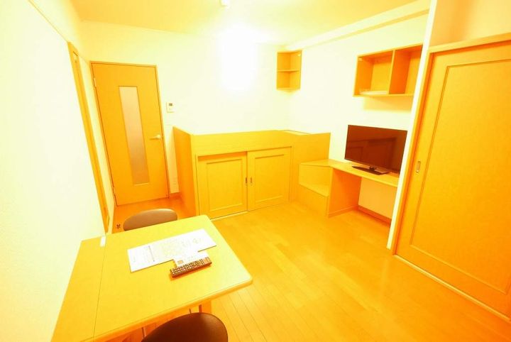 レオパレス稲荷町の内装