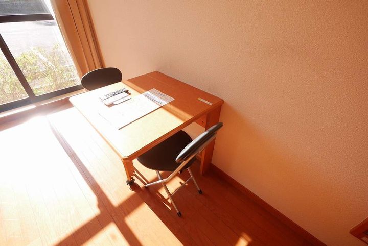 レオパレス稲荷町の内装