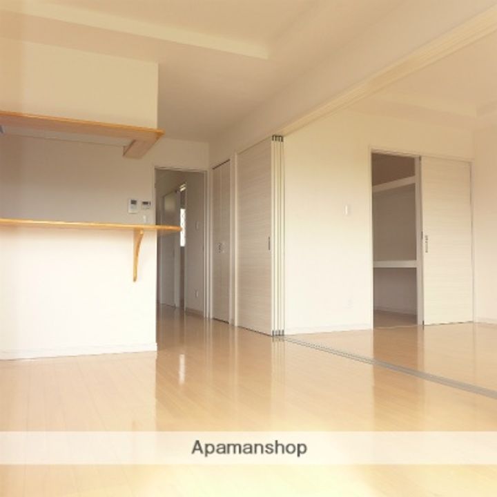 福岡県田川郡川崎町大字池尻の賃貸アパートの居間