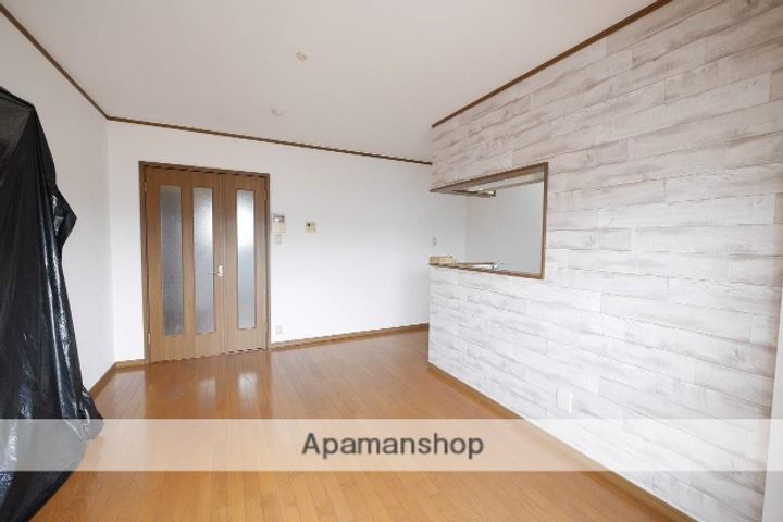 HWTさくら B棟3-1の居間