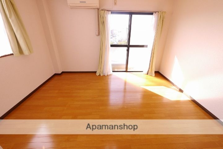 KOEIビル313の居間